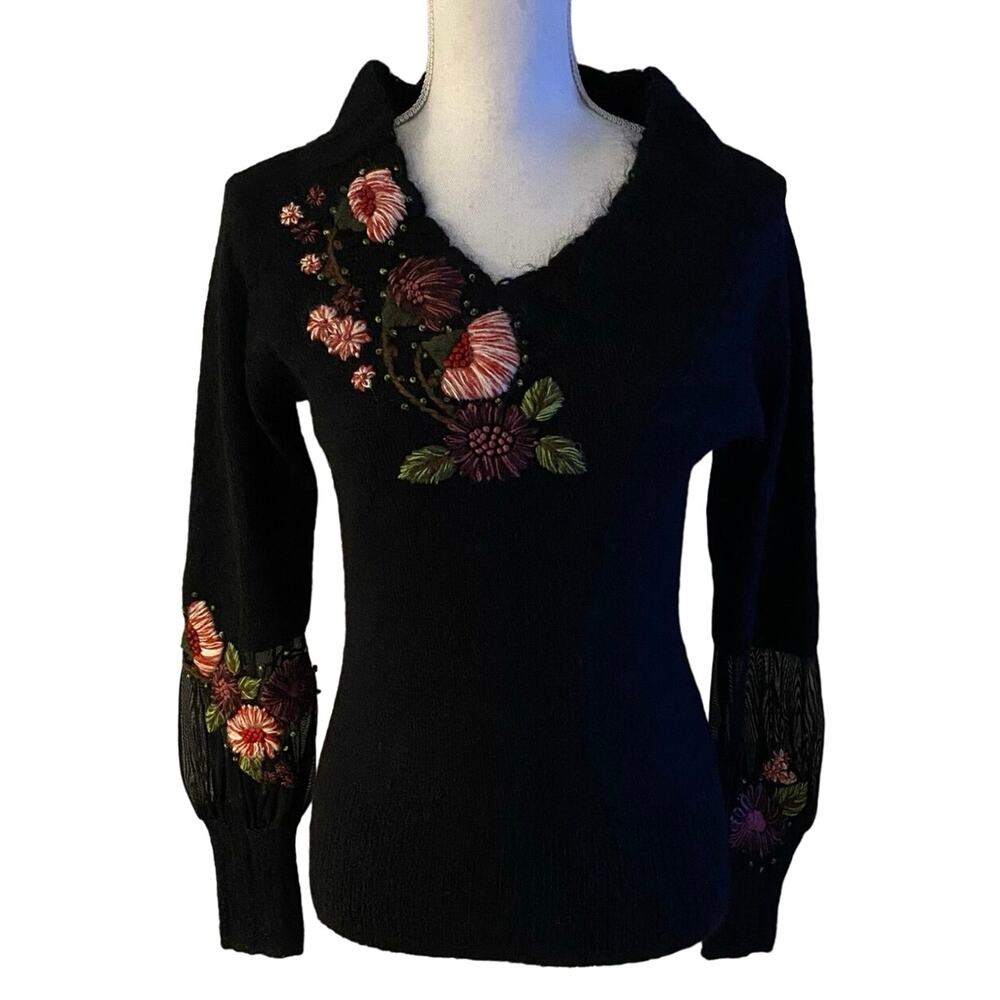 Peppe Peluso Size M Floral Embroidered V Neck Sweater Mohair Wool
